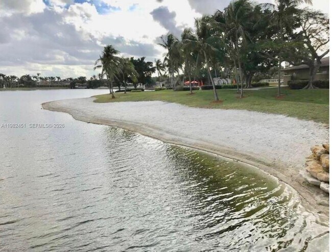 Building Photo - 11210 NW 73rd Terrace