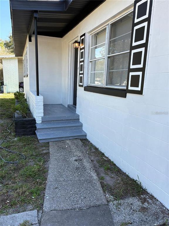 Building Photo - 1232 Elinore Dr