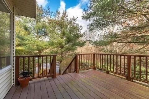 Building Photo - 411 Captain Eames Cir