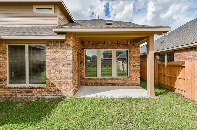 Building Photo - 19323 Hays Spring Dr