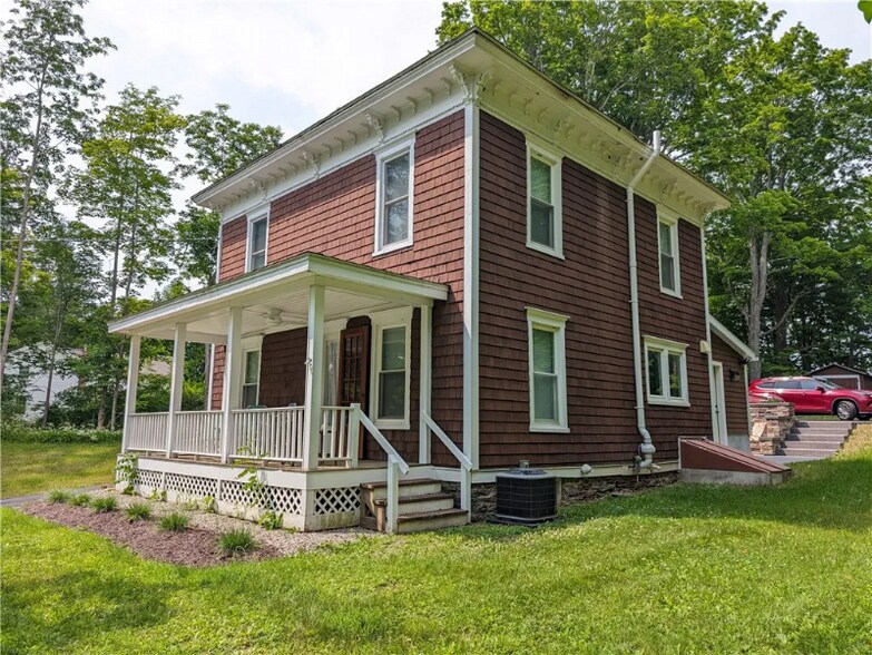 Building Photo - 193 Phoenix Mills Rd