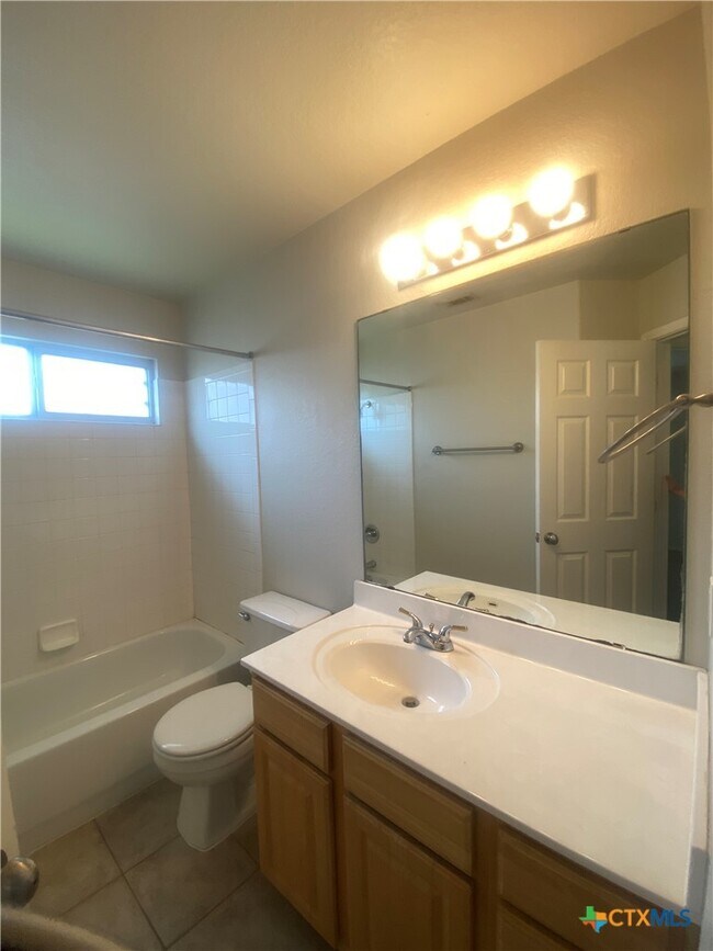 Building Photo - 5311 White Rock Dr