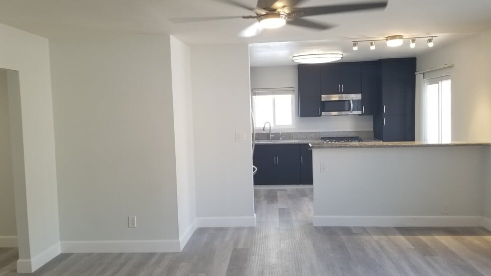 LIVING ROOM & KITCHEN - 5667 Fountain Ave