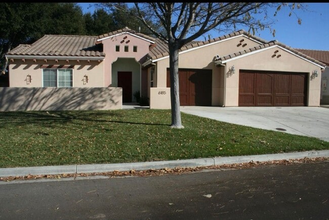Primary Photo - Beautiful 4 Bedroom 3 Bathroom House Atasc...