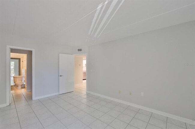 Building Photo - 3325 Bayshore Blvd