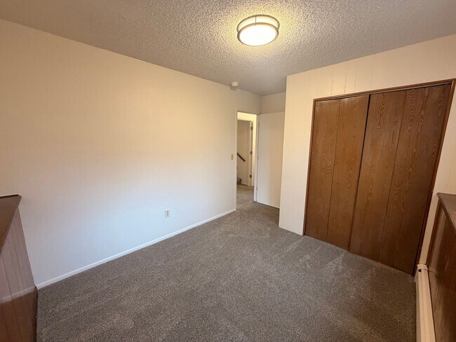 Building Photo - A beautiful and spacious (4) Bedroom home has what you need!