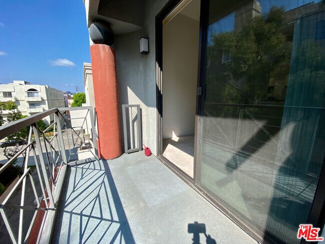 Building Photo - 12211 Idaho Ave