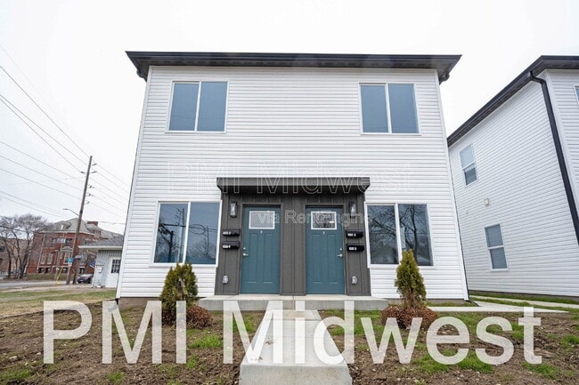 Building Photo - 2810 E Michigan St