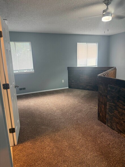 Building Photo - 4869 Bluestem Dr