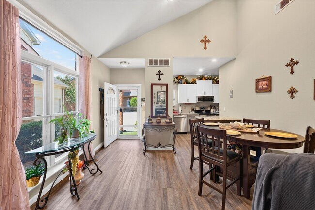 Building Photo - 2504 Orangegrove Cir