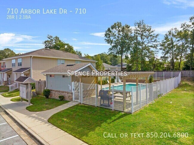 Building Photo - 722 Arbor Lake Dr