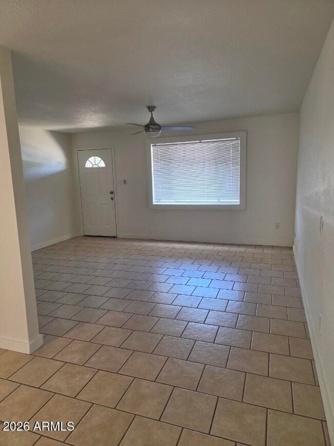 Building Photo - 35 E Fairmont Dr