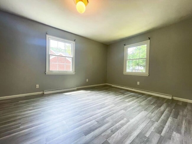 Building Photo - 309 Dorchester Rd