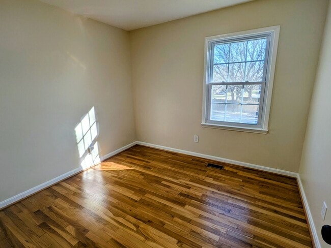 Building Photo - 1028 Gales Ave