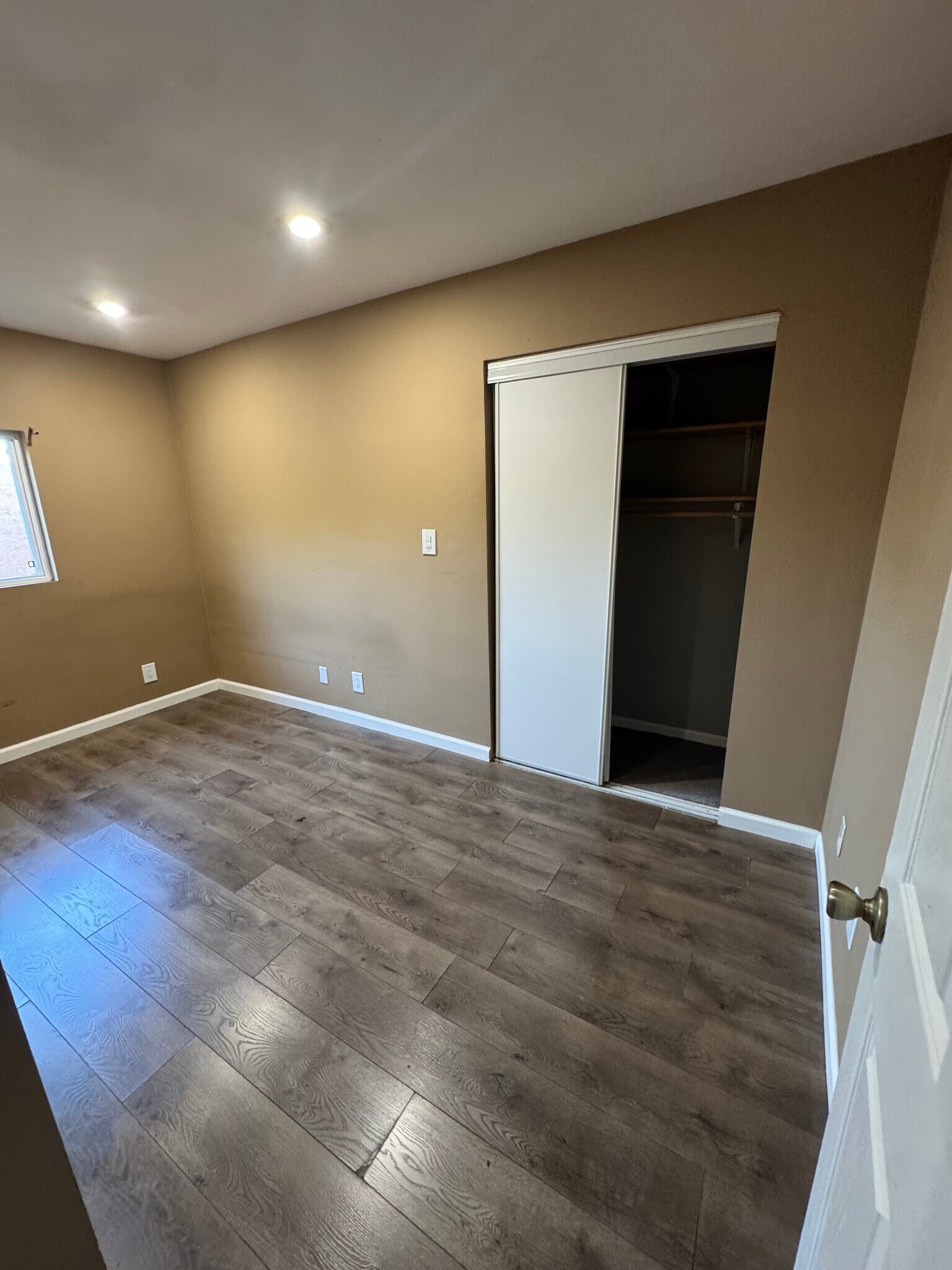 Building Photo - 18401 Arminta St