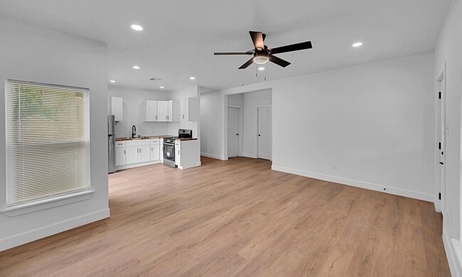 Building Photo - Newly Remodeled 4BD 2BA Home in Waco
