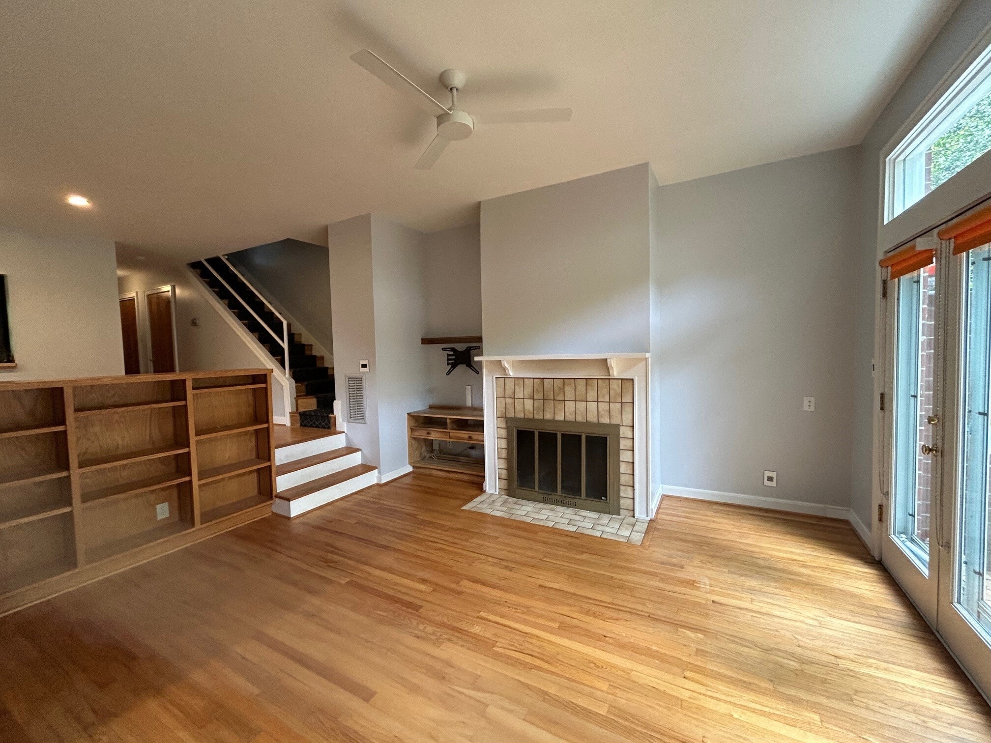 Building Photo - 407 McCauley St