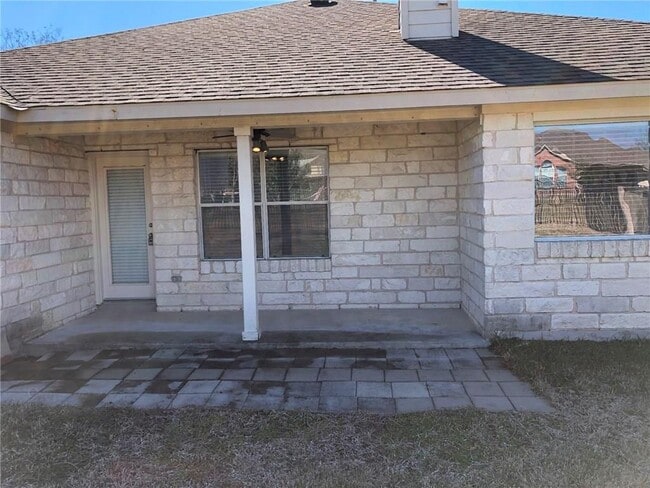 Building Photo - 4105 Meadow Bluff Way