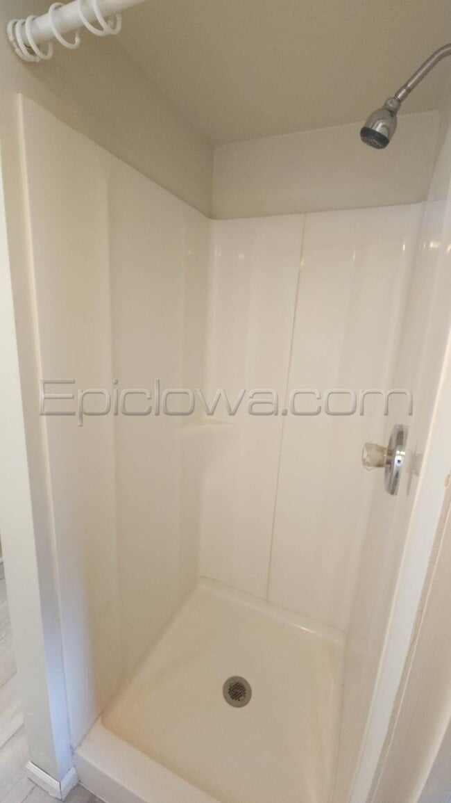 Building Photo - 167 Red Wing Rd SW