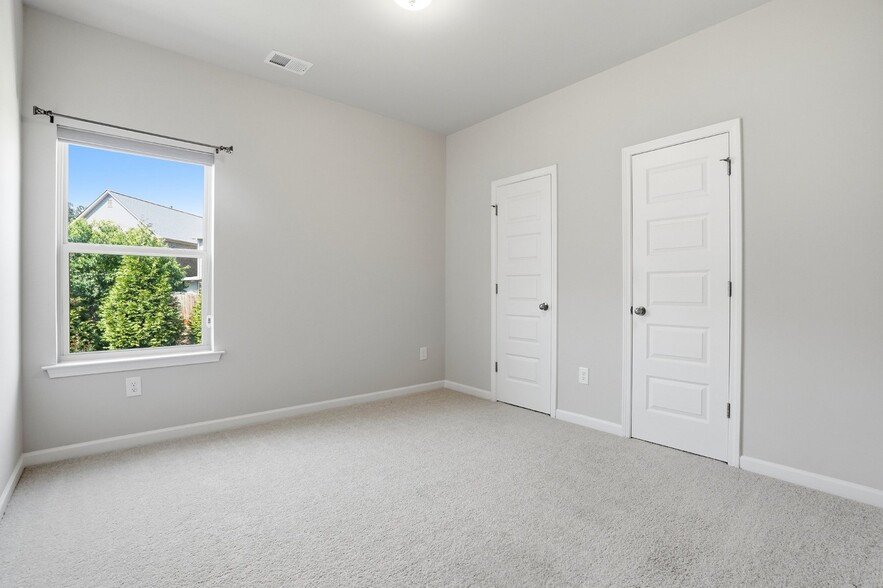 Building Photo - 2639 Bloom Cir