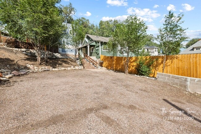 Building Photo - Charming 3 Bedroom + Office Westside Home ...