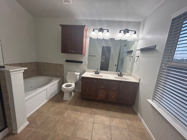 Building Photo - House For Lease McKinney