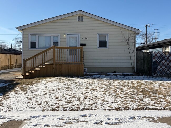 Building Photo - 16130 Justine St