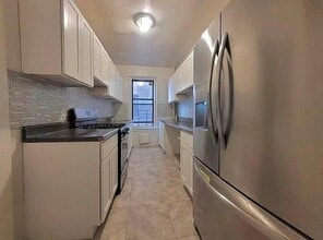 Building Photo - 1 bedroom in BRONX NY 10463