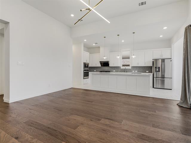 Building Photo - 8308 Pine Valley Dr