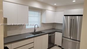 Building Photo - 3 br, 2 bath House - 1121 Cotorro Ave # 2