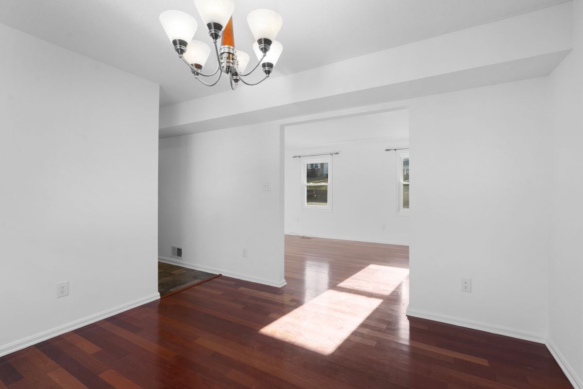 Building Photo - 2636 East Side Dr