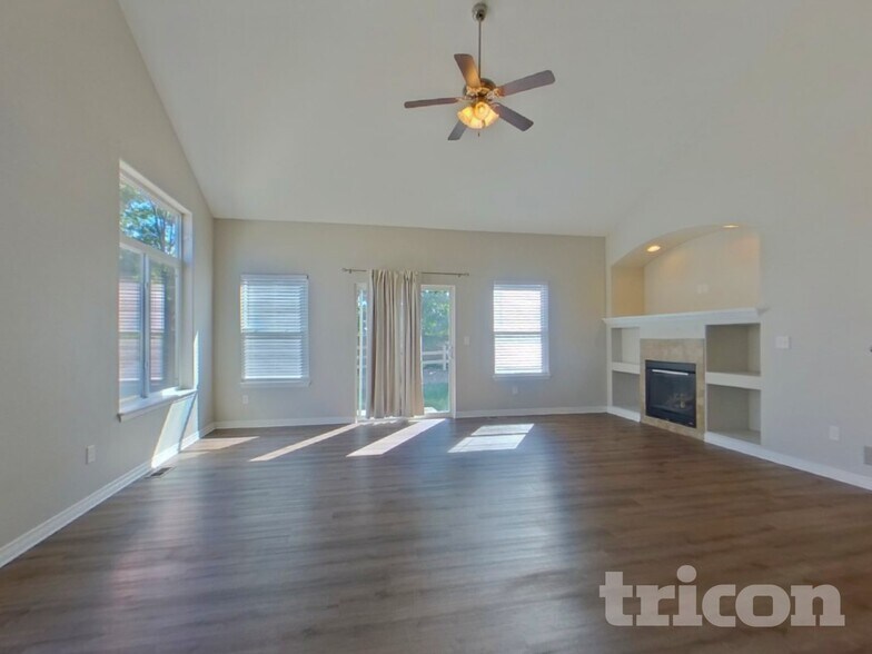 Building Photo - 7415 Pimlico Dr