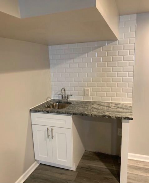 Building Photo - 4 Torresdale Ave