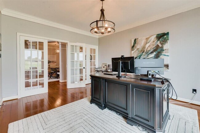 Building Photo - Stunning Home in Falcon Point!