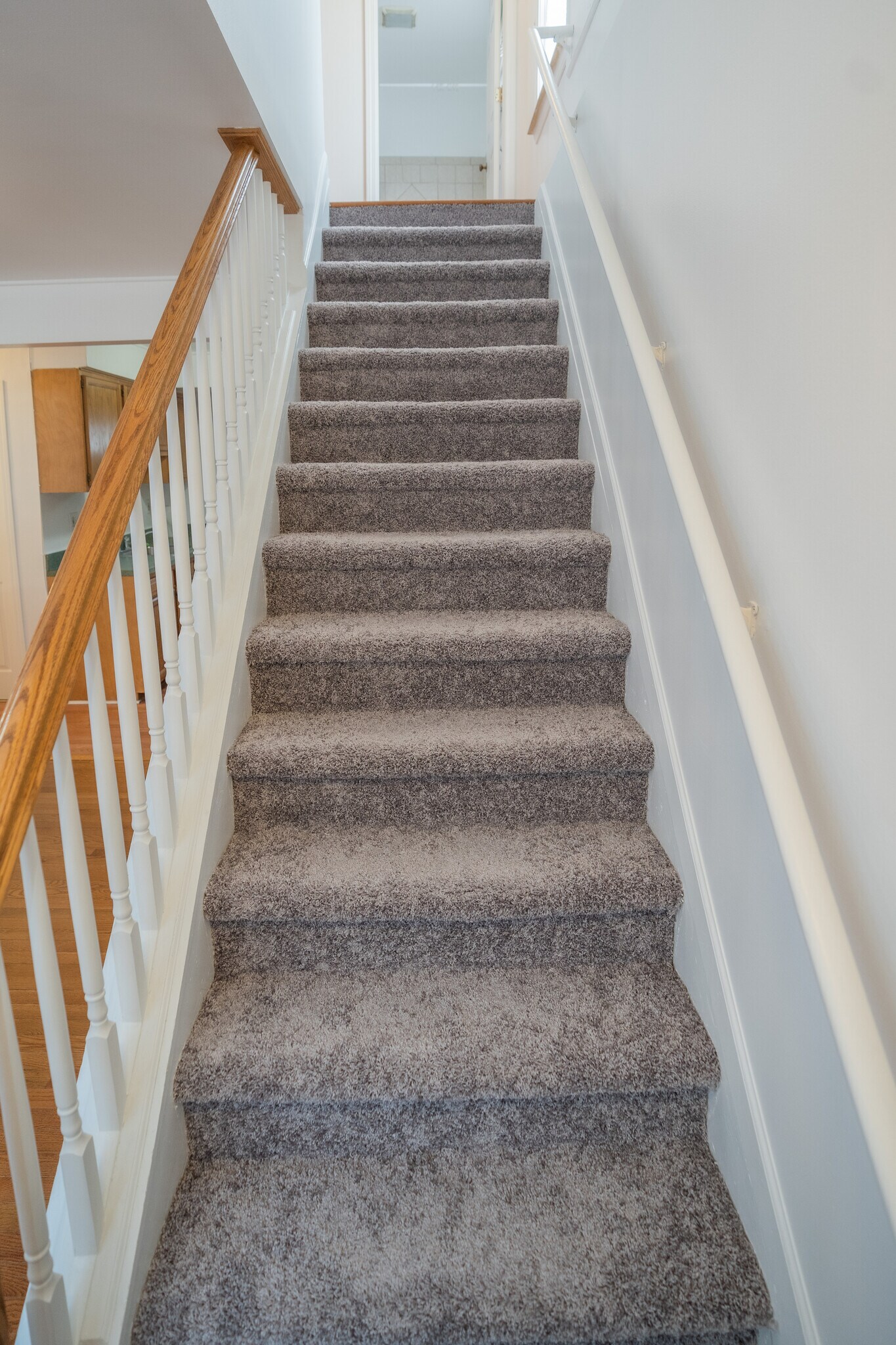 Building Photo - 23060 Berdeno Ave