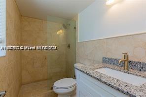Building Photo - 2880 S Le Jeune Rd