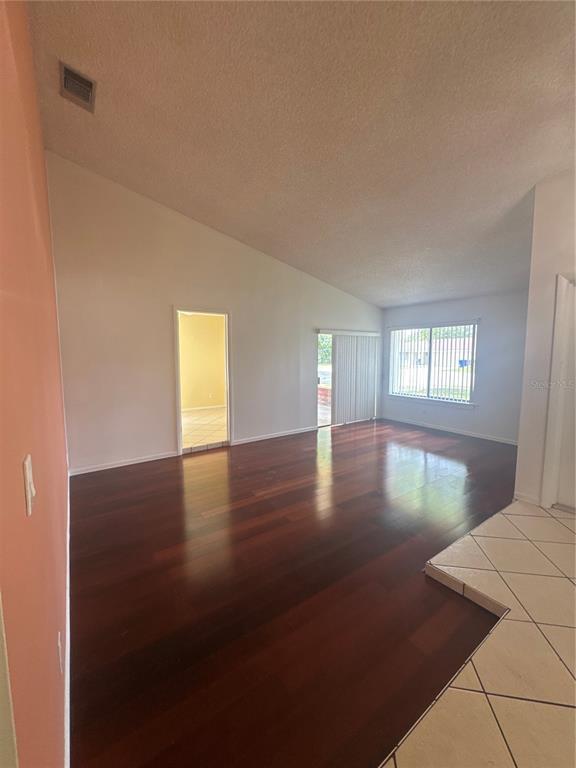 Building Photo - 2329 Pine Tree Ct