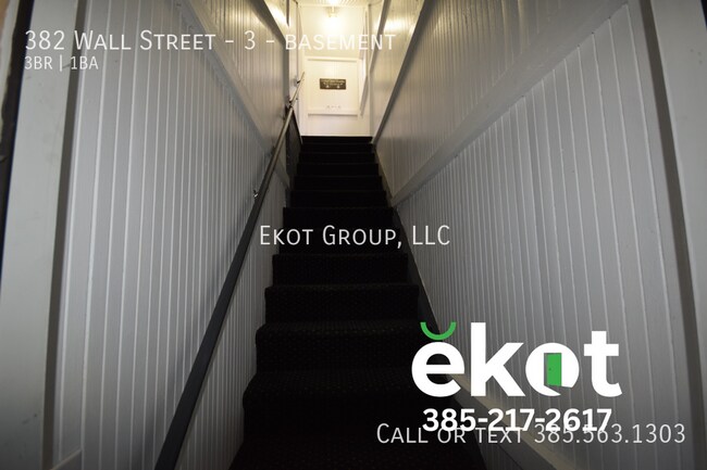 Building Photo - 382 Wall St