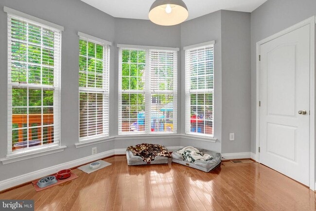 Building Photo - 3825 Watkins Mill Dr