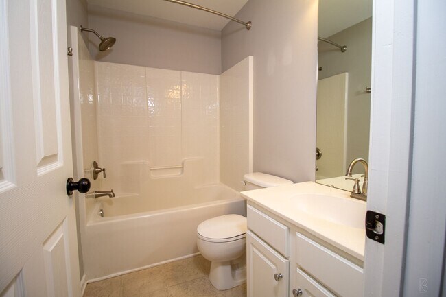Building Photo - 4 bedroom home in Ballantyne