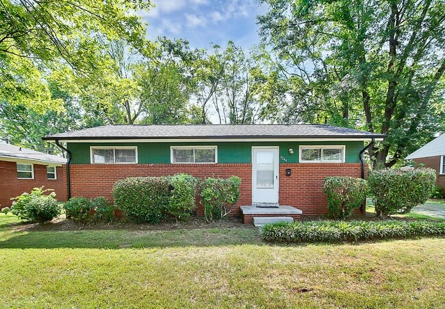 Primary Photo - 2244 English Dr