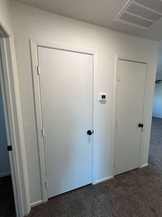 Building Photo - BRAND NEW 3 BEDROOM HOME!