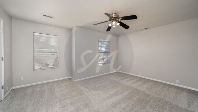 Building Photo - Townhome in The Bluffs at Spring Creek