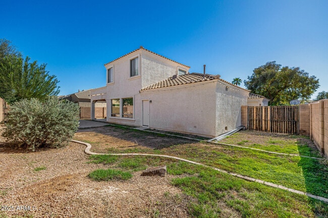 Building Photo - 3712 E Fruitvale Ave