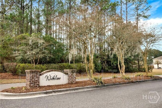 Building Photo - 425 Wicklow Dr