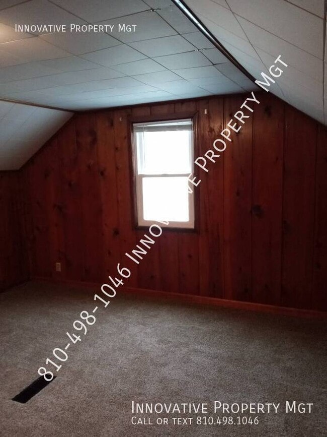 Building Photo - 2106 E Bristol Rd