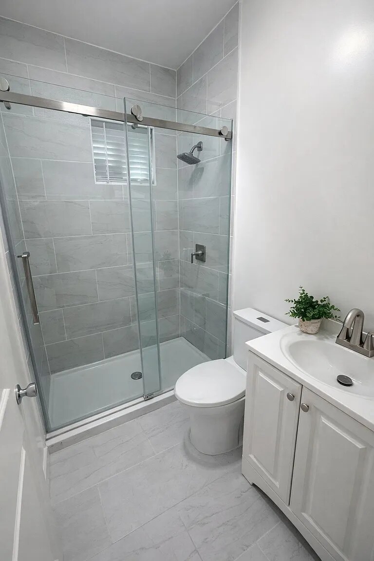 Building Photo - 9148 Columbus Ave