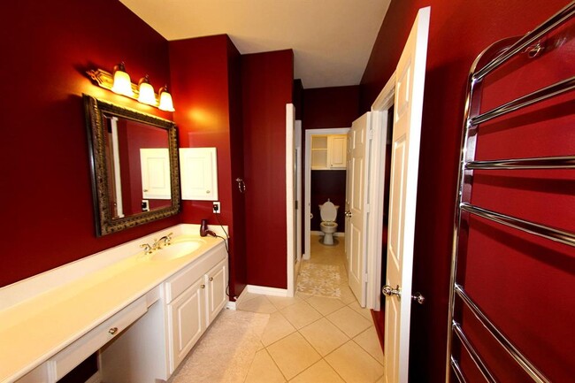 Building Photo - 7202 Harmony Cove