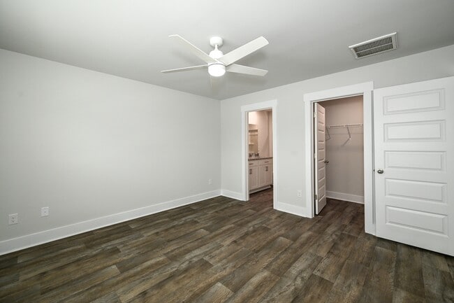 Building Photo - 111 S Grassland Rd