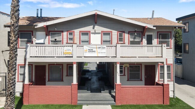 Building Photo - 526 Magnolia Avenue